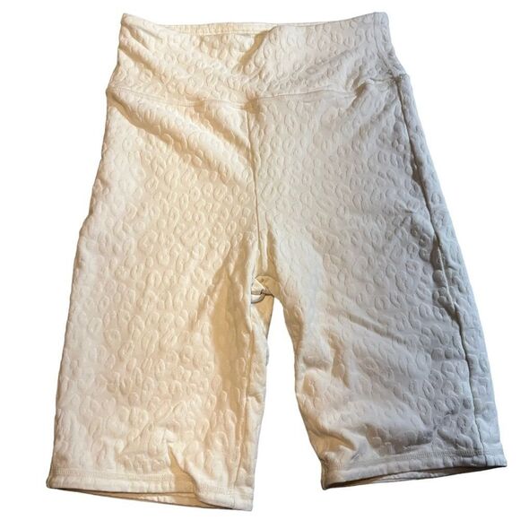 Mono B Women's Wild Side Leopard Jacquard Biker Shorts in Ivory ‎ Size Medium - Picture 1 of 6